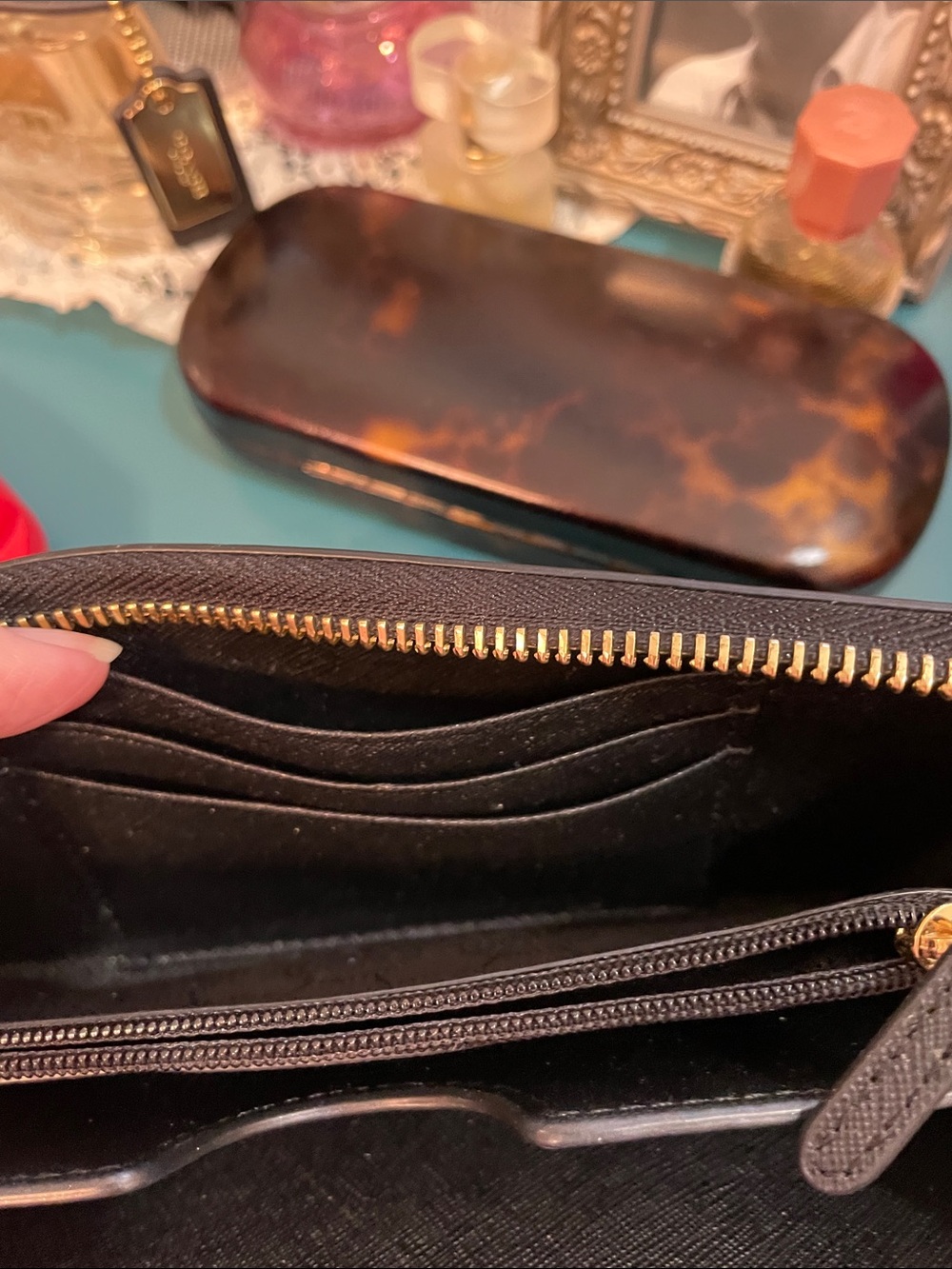 Michael Kors Black Saffiano Zip Wallet with Gold Logo - Picture 6 of 9